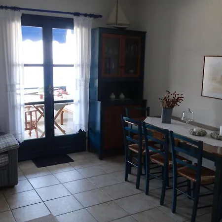 House With Marvelous View * 欧拉努波利斯